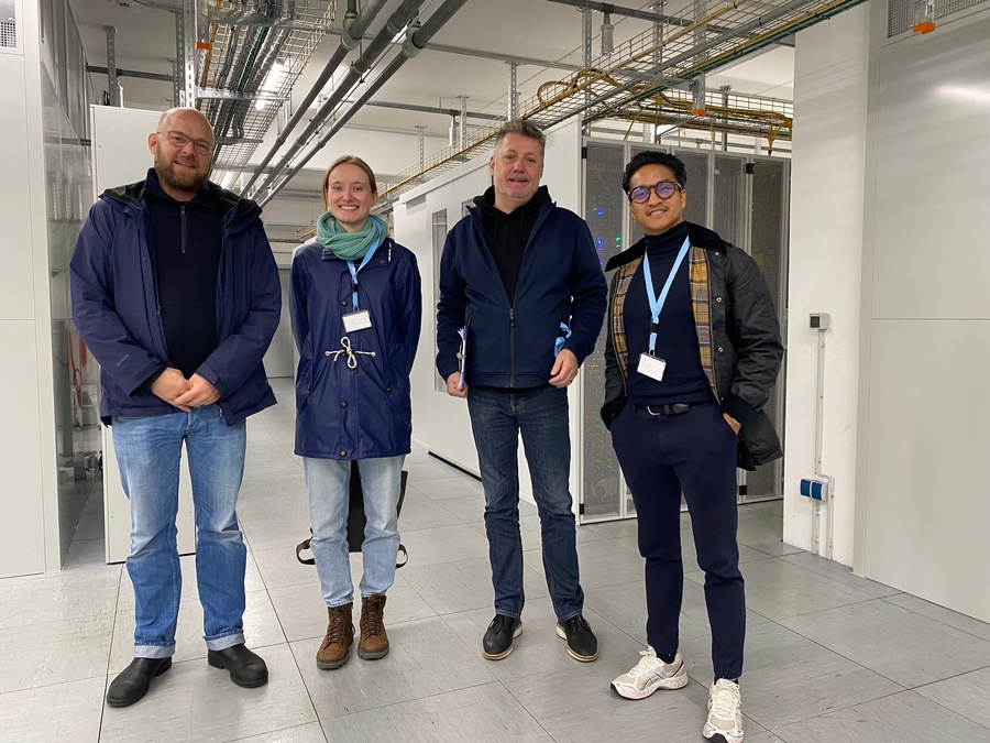 Gruppen Foto mit Besuchern des TdoRZ